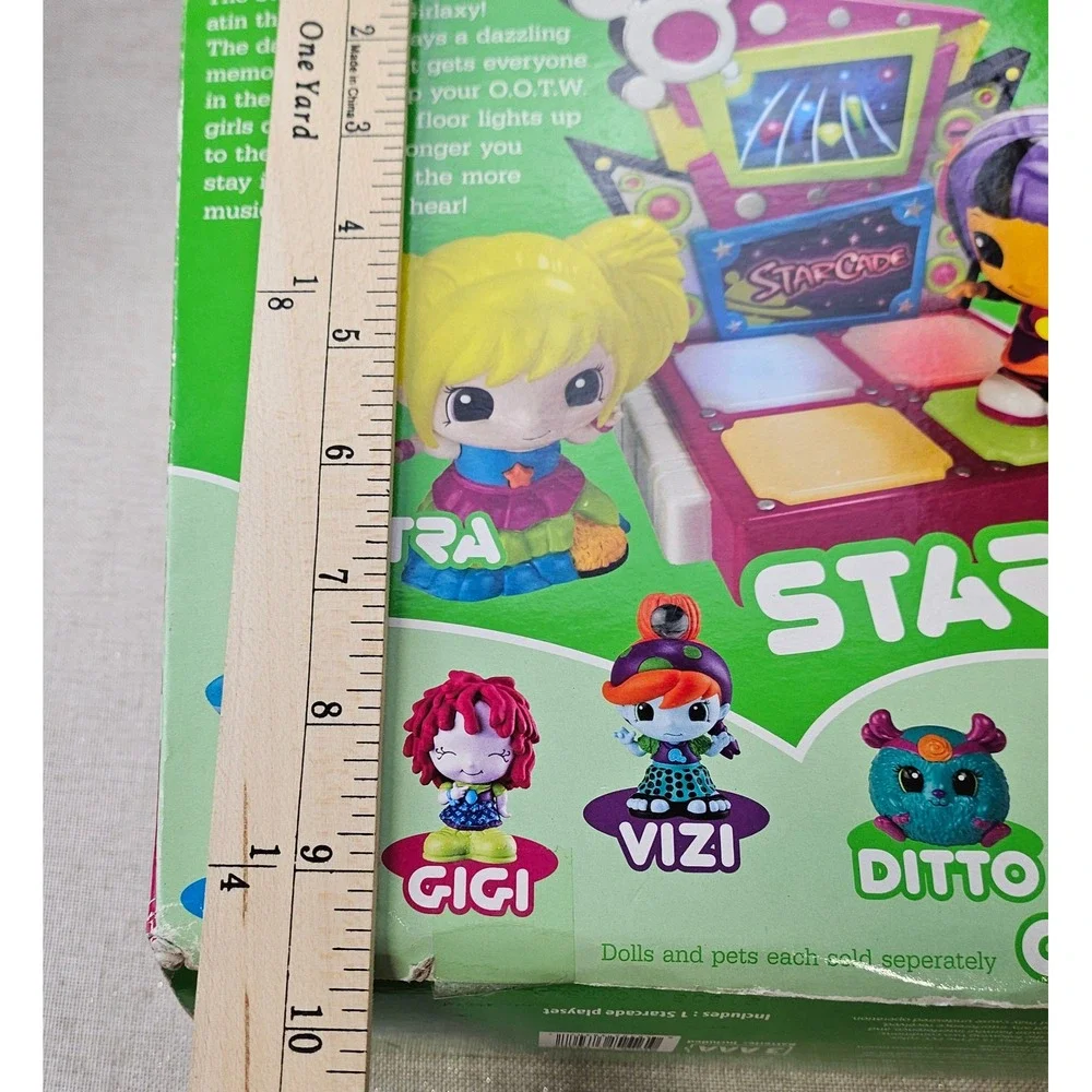 Blip Toys O.O.T.W. Starcade Playset Kids NIB Pink Lights Sounds Dance Stage 2012